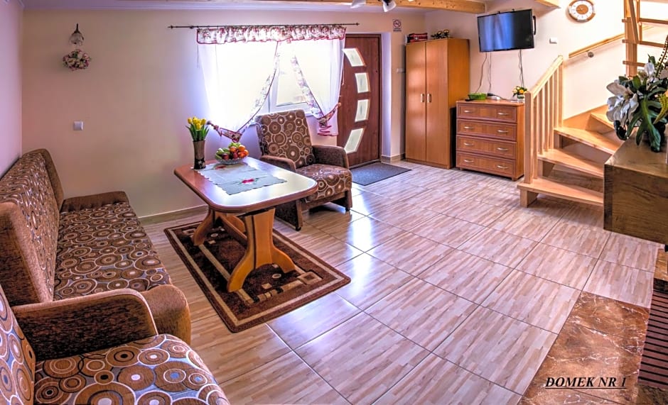 Domki i Pokoje u Borsa