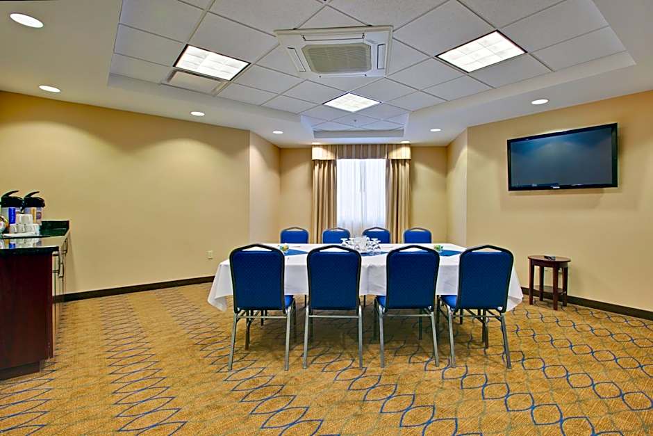 Comfort Inn & Suites