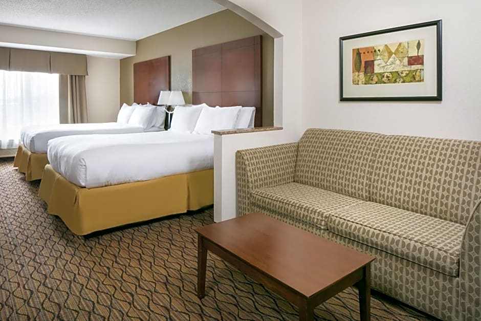 Holiday Inn Express & Suites Clinton, an IHG Hotel