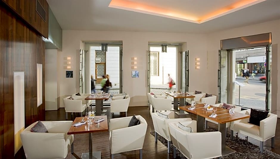 Golden Angel Suites by Adrez