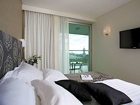 Deluxe Suite Balcony