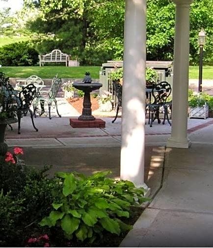 Kirkwood Inn