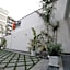 8room hotel