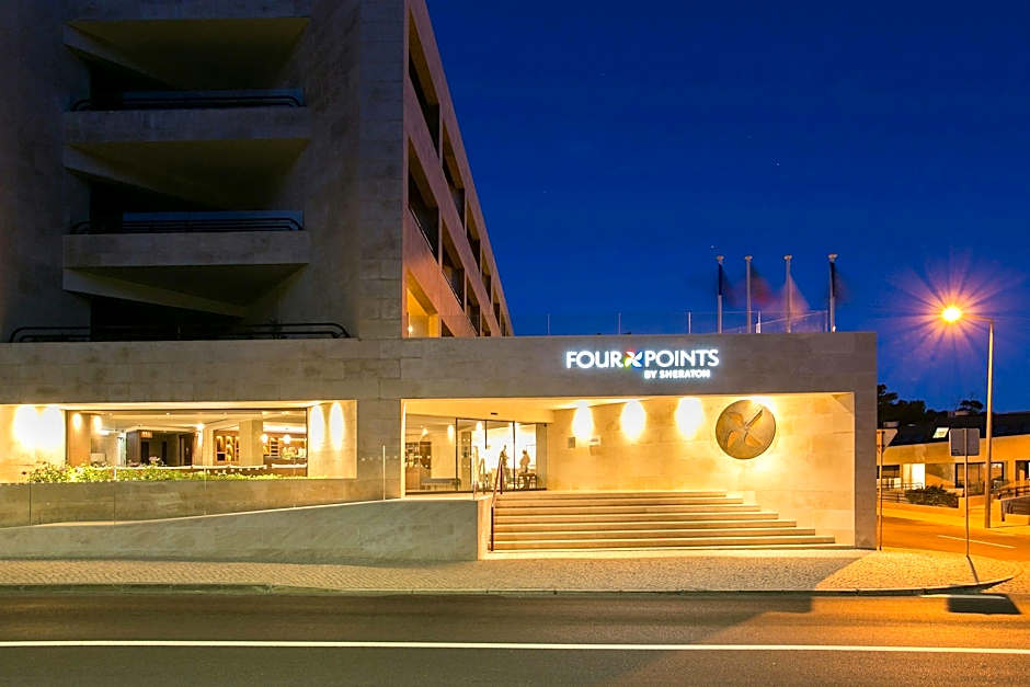 Four Points Sesimbra