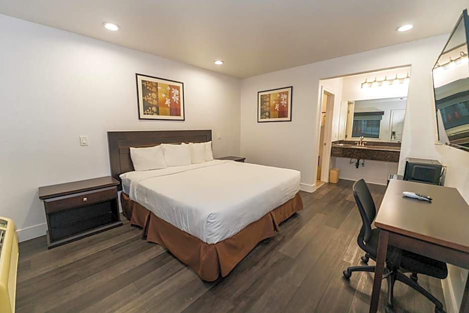 Monterey Surf Inn