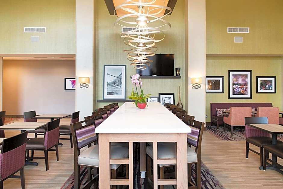 Hampton Inn By Hilton & Suites Walterboro