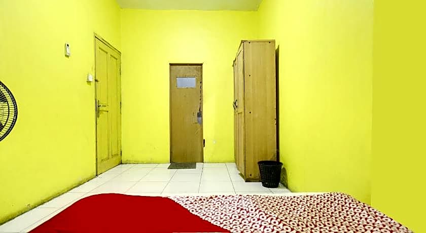 Hotel O Emes Jaya HomestayNearSamsung Electronic Indonesia PT