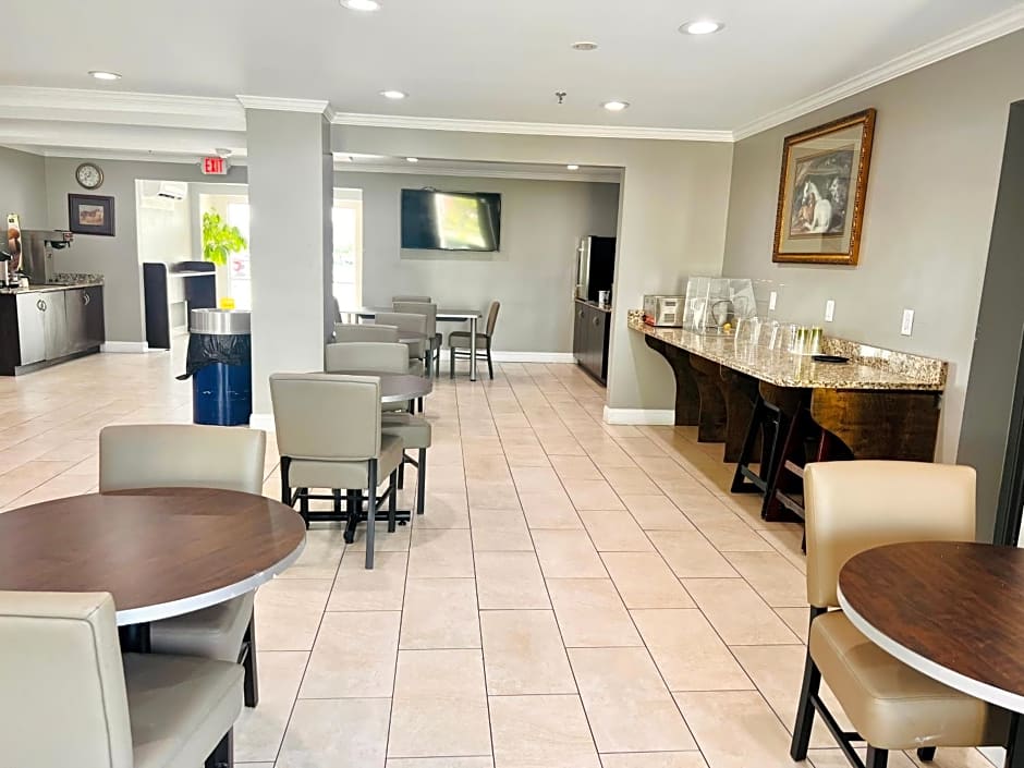 Microtel Inn & Suites by Wyndham Lexington