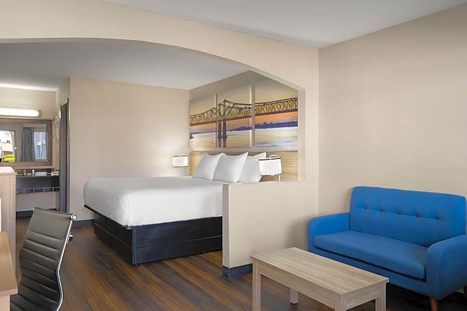Days Inn & Suites by Wyndham Byram
