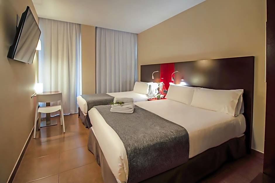 Sm Hotel Teatre Auditori