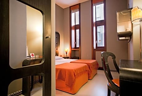 Double Room with Spa Bath