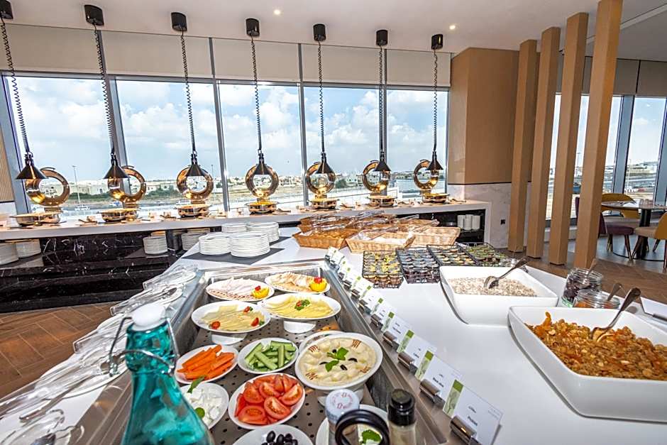 Premier Inn Dubai Dragon Mart