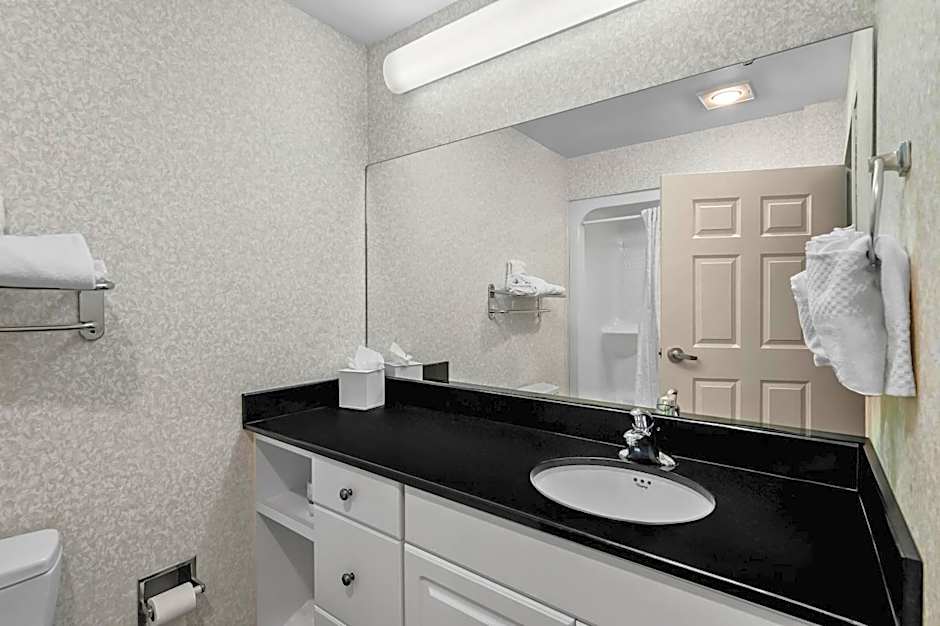 MainStay Suites Roanoke Airport