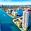 Spectacular View wBalcony Pool
