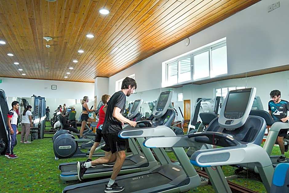 Araliya Green Hills Hotel