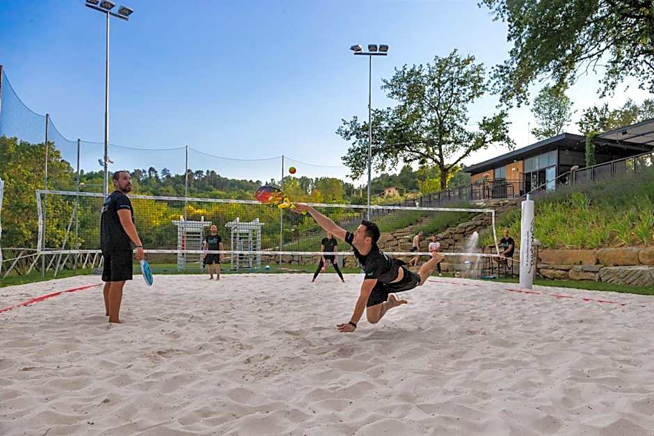 hu Norcenni Girasole Village