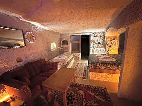 Deluxe Arch Room