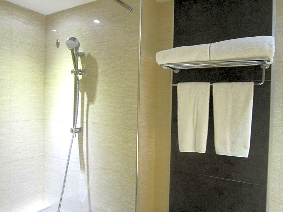 Limketkai Luxe Hotel