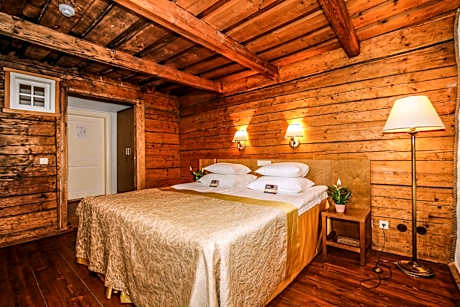 Zen Double or Twin Room with free visit to Sauna Center