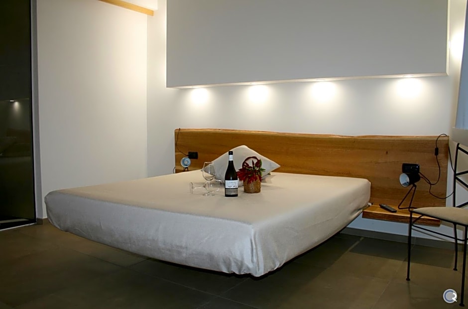 Punta Bianca Suite & Home Experience