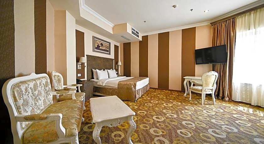 Imperial Palace Hotel