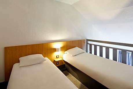 Quadruple Room - Non-Smoking
