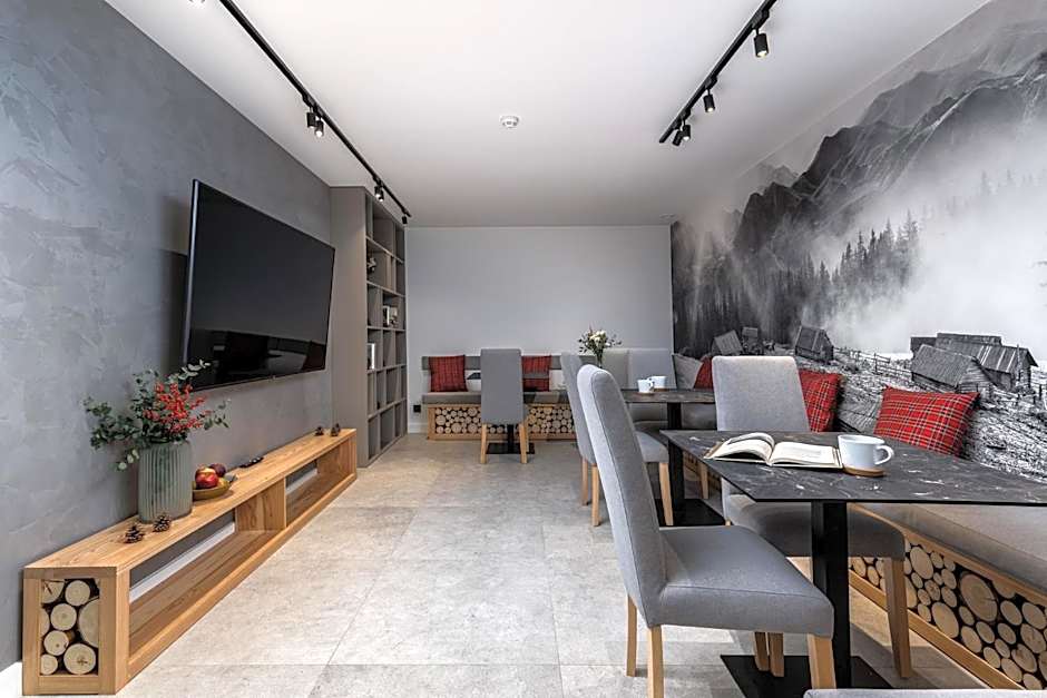 Villa 7 Apartments