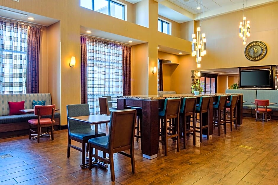 Hampton Inn By Hilton & Suites Bakersfield/Hwy 58