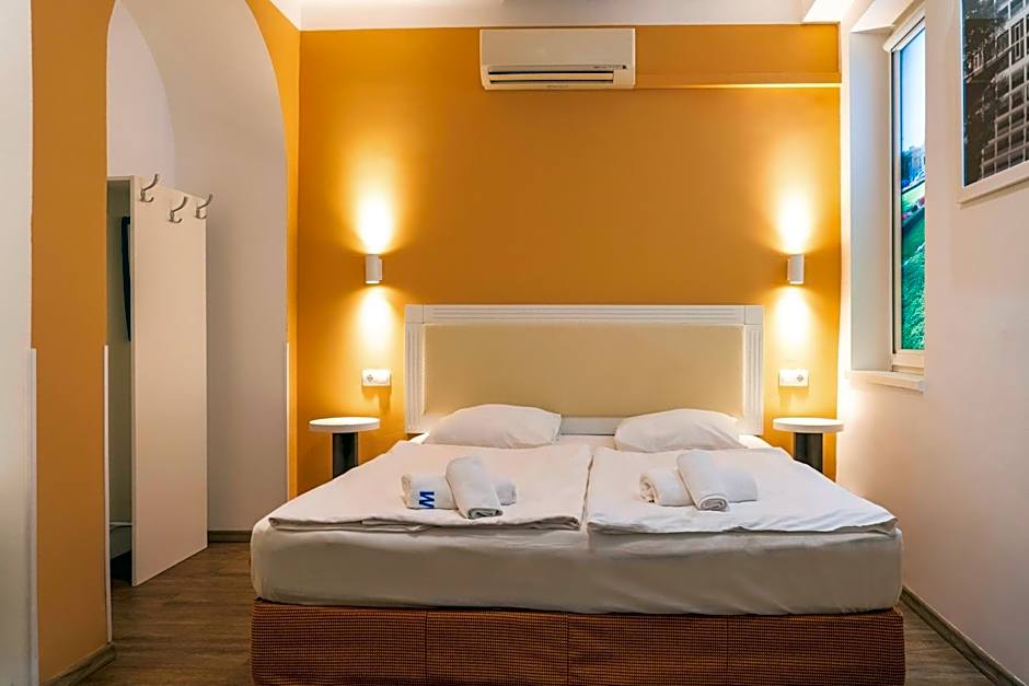 Hotel Metro