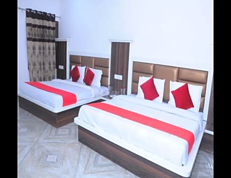 Hotel Lords Paradise 