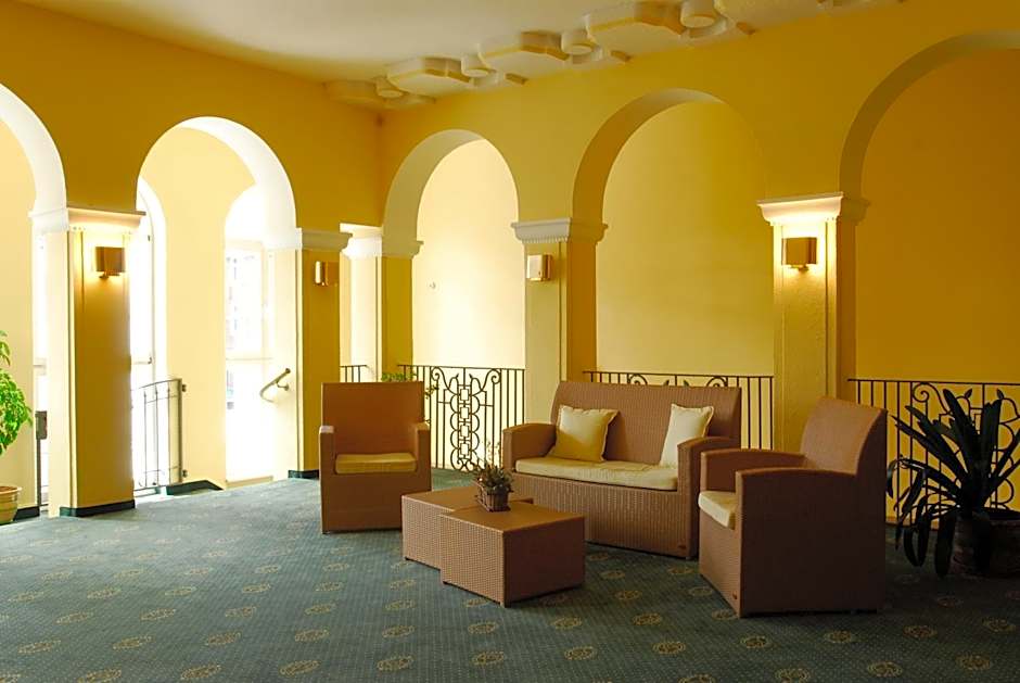 Kurhotel Fürstenhof by David