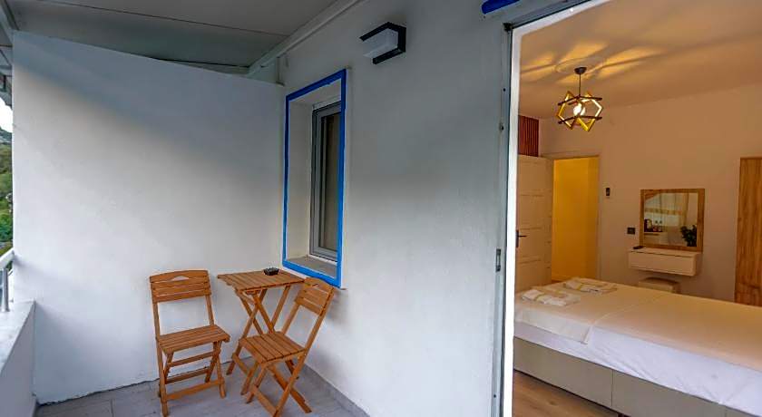 Yaliyani Motel Restaurant