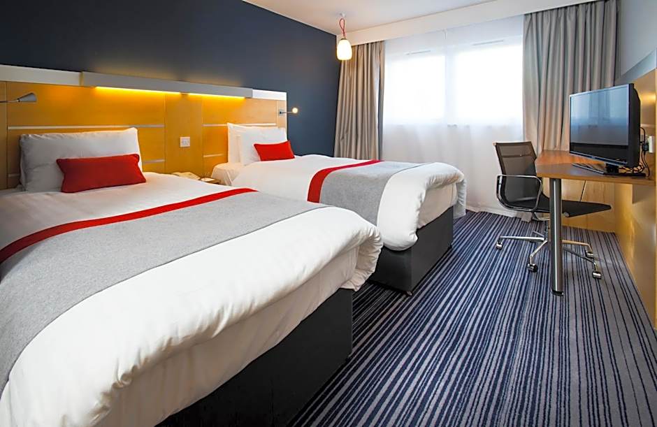 Holiday Inn Express London - Epsom Downs By IHG