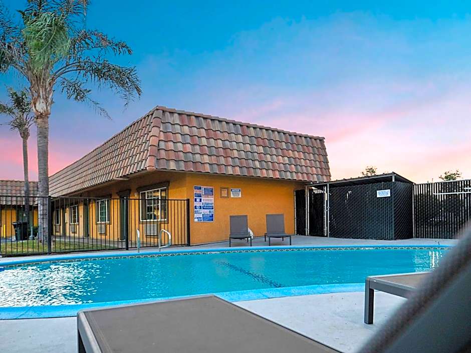 Rodeo Lodge