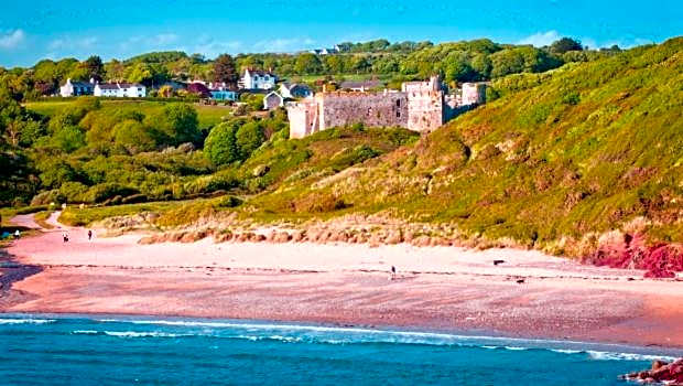 Manorbier Castle Inn Sunset Room