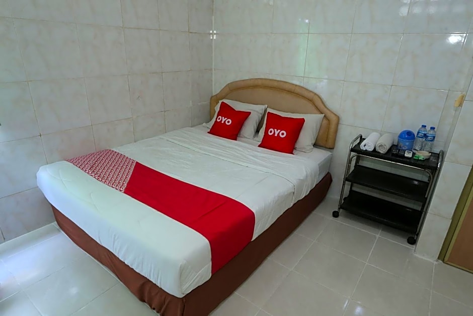 OYO 92677 Hotel Bintaro