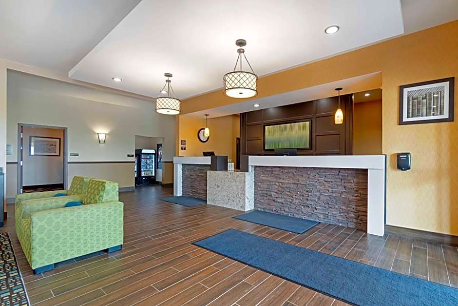 Best Western Plus Moosomin Hotel