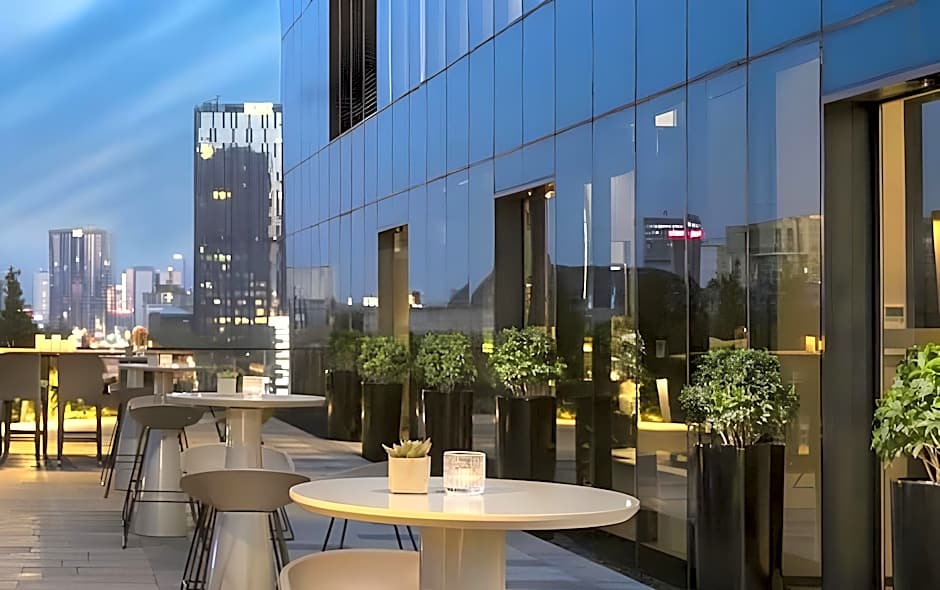 Centro Westside by Rotana