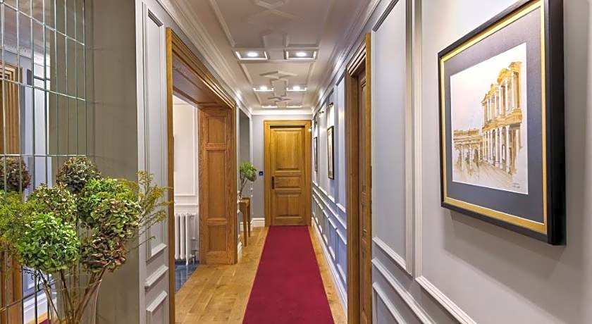 Nevv Bosphorus Hotel & Suites