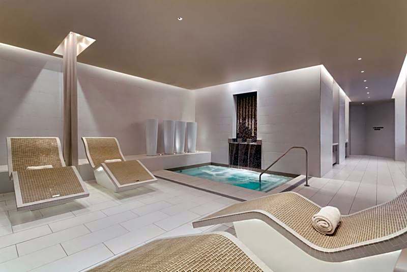 Harrah's Cherokee - A Caesars Rewards Destination