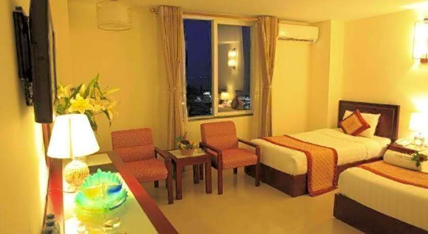 Luxe Hotel