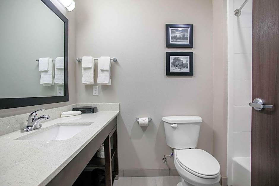 Holiday Inn Express & Suites East Tulsa - Catoosa By IHG