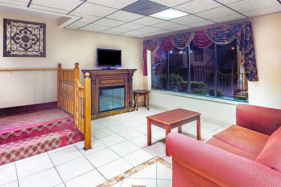 Super 8 by Wyndham Morristown/South