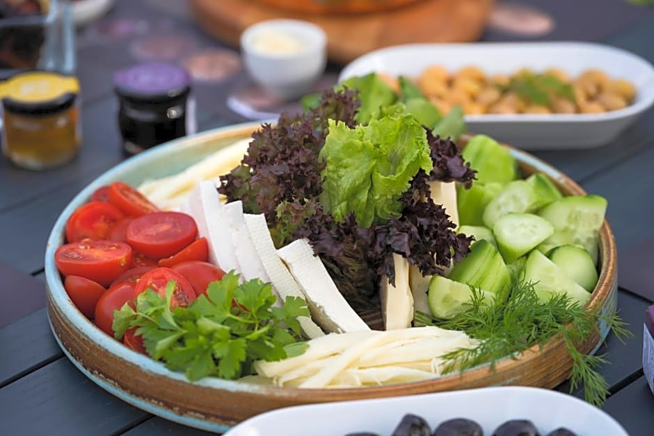 WEST HOUSE EXCLUSIVE HOTEL