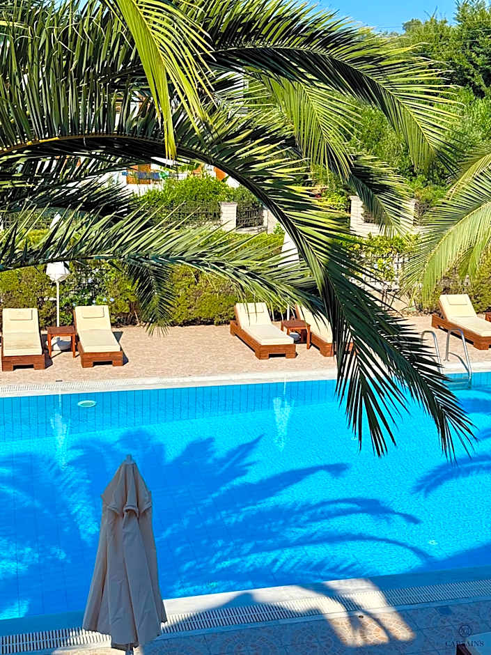 Captain's Studios & Apartments