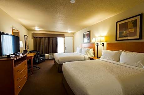 Standard Queen Room with Two Queen Beds