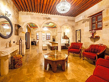 Queen Room with Garden View