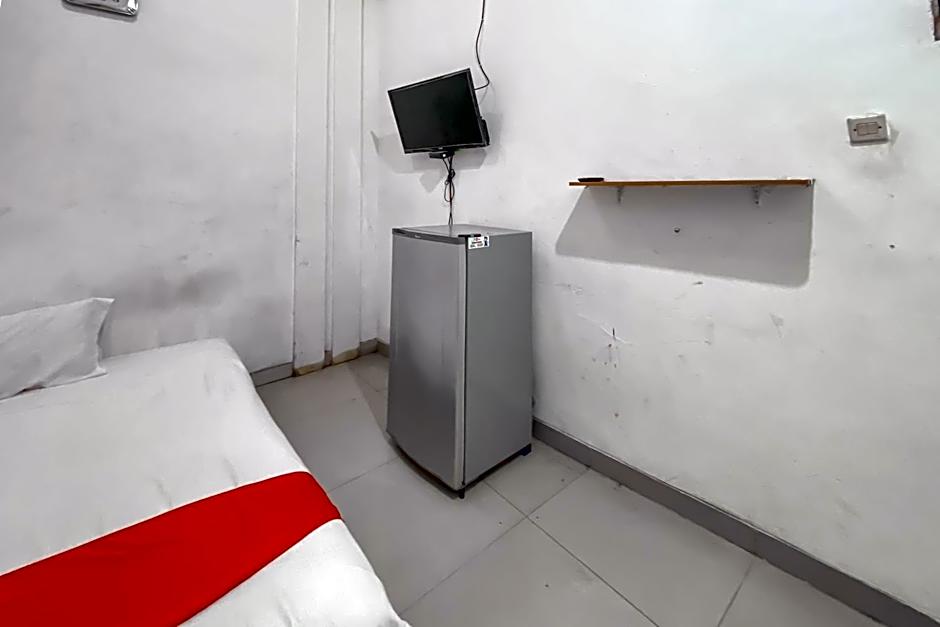 RedDoorz at Hotel Roda Mas 2 near Gor Satria