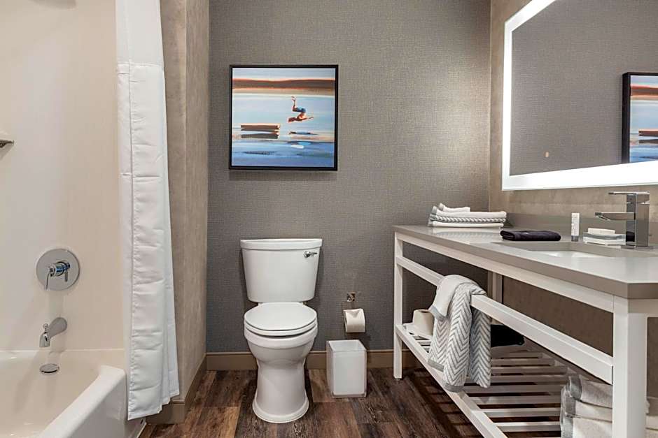 DoubleTree by Hilton Summerville Nexton