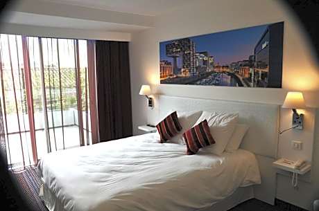 Superior Double Room with Terrace